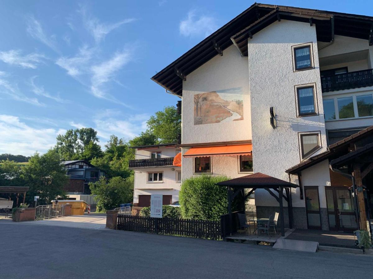 Gasthaus&Pension Zum Fürstengrund Reichelsheim Exterior foto